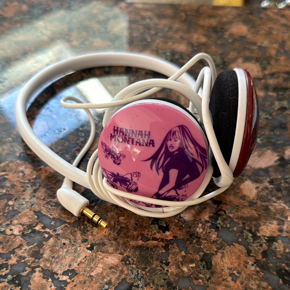 Disney Pink and White Headphones Hannah Montana High School Musical kids